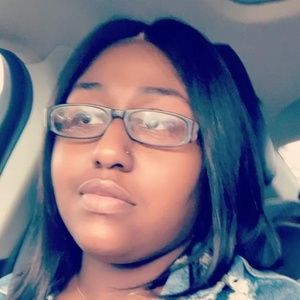 Meet your Posher, Khadijah